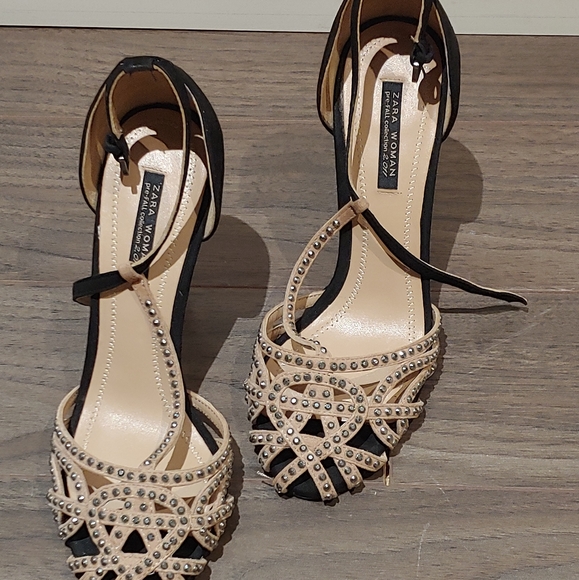 Shoes - Picture 2 of 2